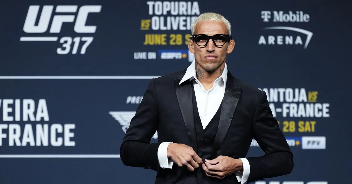 Charles Oliveira Pembunuh Hype 'Tercerahkan' Siap Kalahkan Ilia Topuria di UFC 317